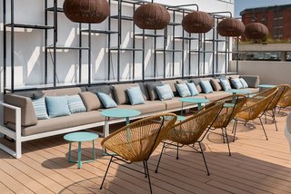 L'Azure Hotel