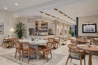 Delita City Hotel