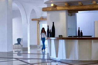 Epsilon Hotel Apartments