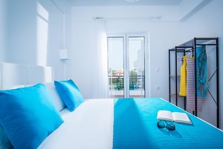 W Suites