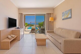 Kresten Royal Euphoria Resort