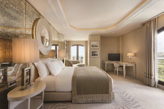 Wyndham Grand Istanbul Kalamis Marina Hotel