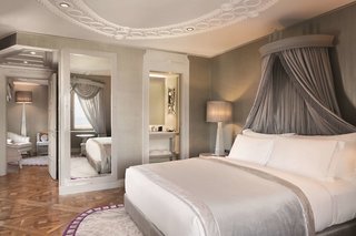 Wyndham Grand Istanbul Kalamis Marina Hotel