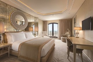 Wyndham Grand Istanbul Kalamis Marina Hotel