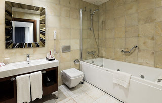 Ramada Hotel & Suites by Wyndham Istanbul Atakoy