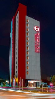 Ramada Hotel & Suites by Wyndham Istanbul Atakoy