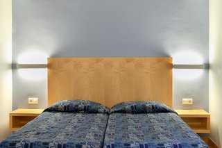 Kronos Hotel
