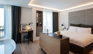 Hotel The Serras