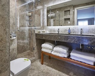 Renata Suites Boutique Hotel