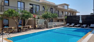 Mariette Rhodes Urban Suites