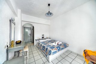 Iro Hotel