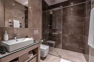 Highend Hotel & Residance